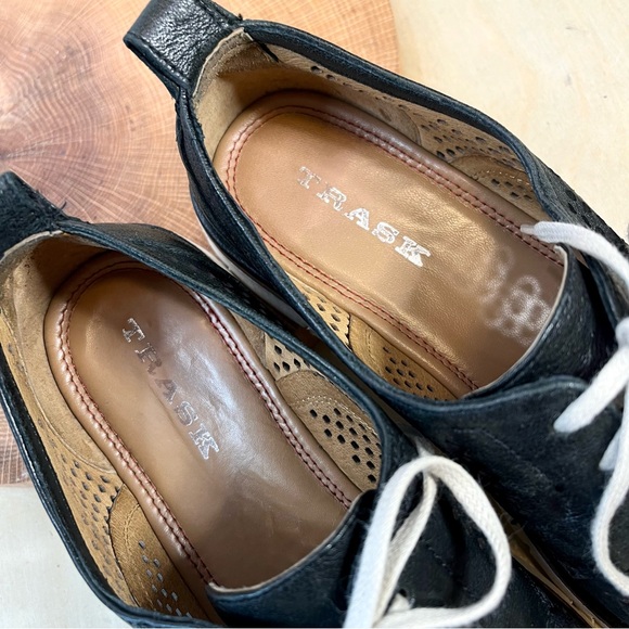 Trask | Lena Perforated Leather Sneakers Size 38/7.5 - Picture 12 of 16
